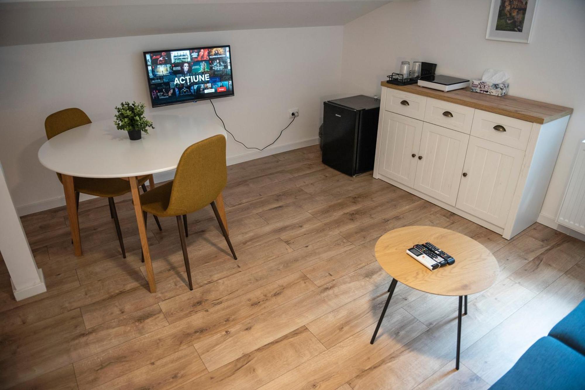 Lazynest Residence Bucarest Extérieur photo