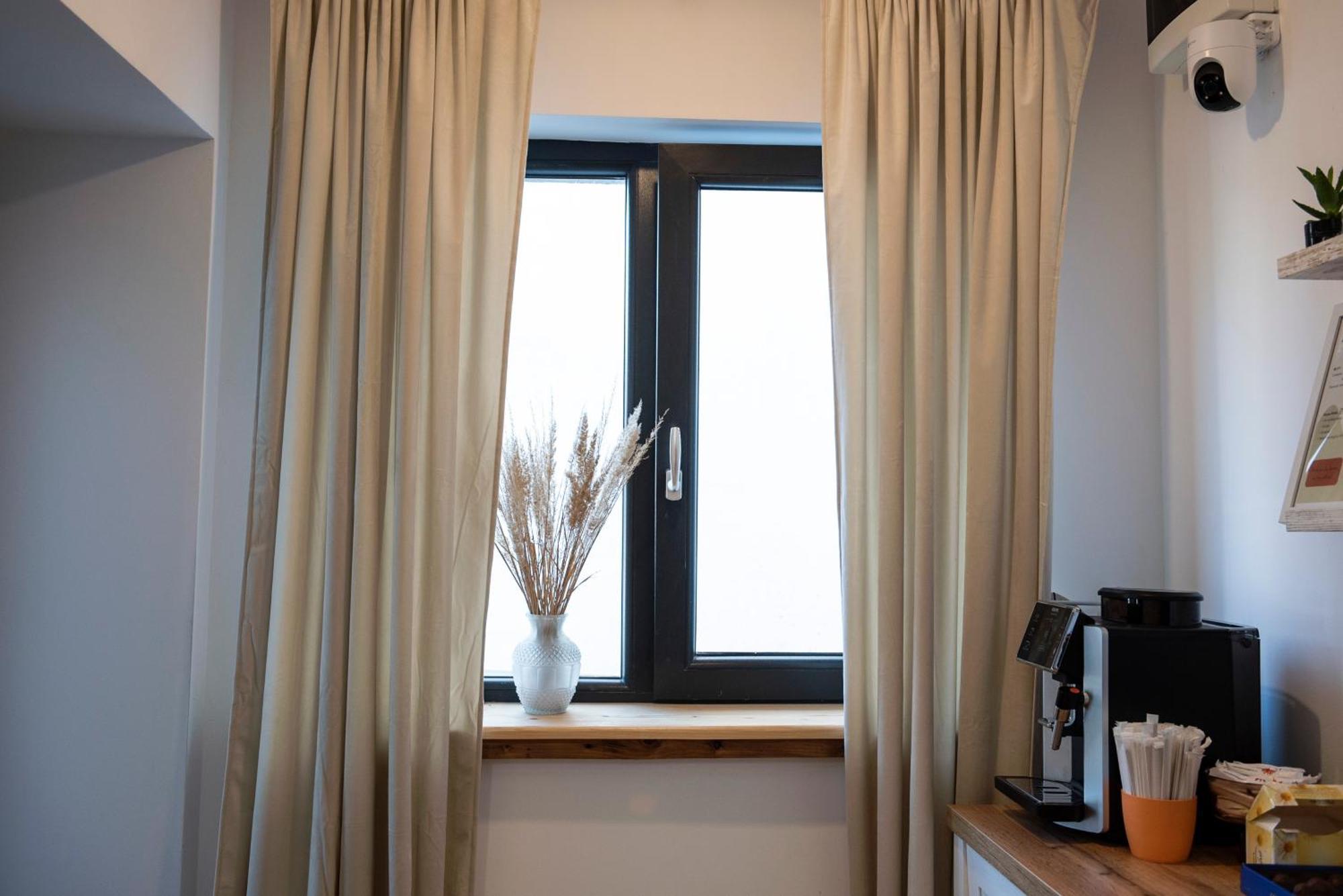 Lazynest Residence Bucarest Extérieur photo