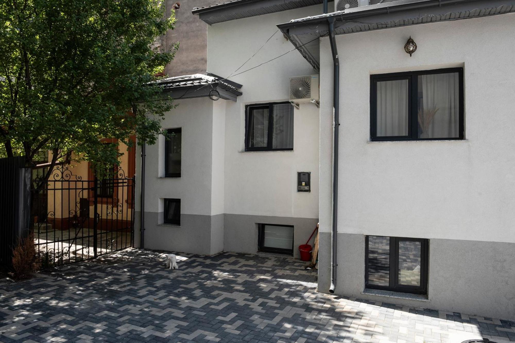 Lazynest Residence Bucarest Extérieur photo