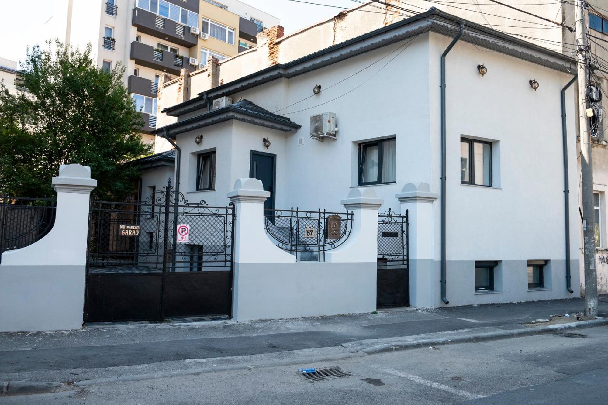 Lazynest Residence Bucarest Extérieur photo